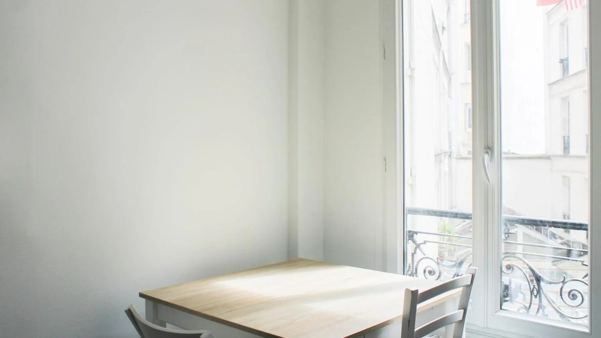 Charming T2 Near Montmartre Apartment Paris