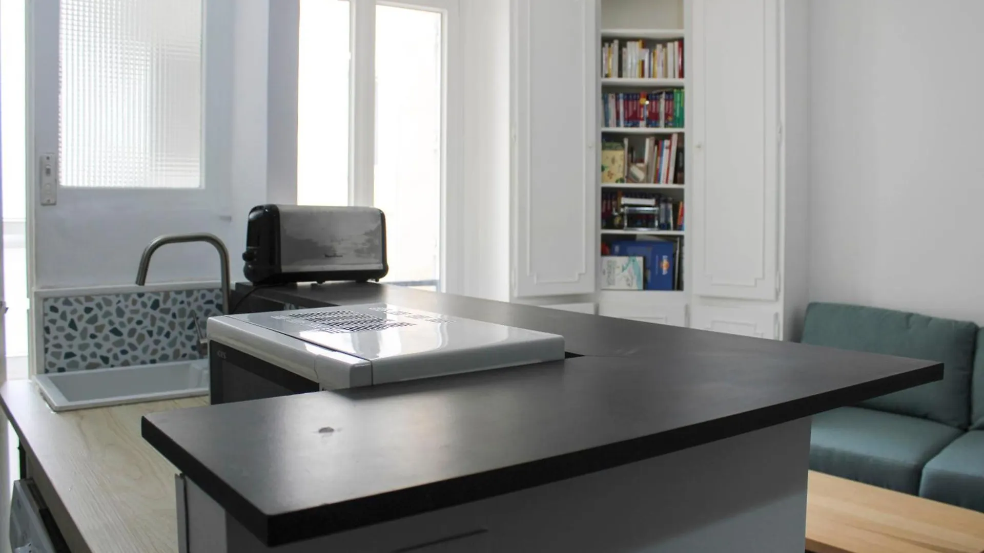 Charming T2 Near Montmartre Apartment Paris France